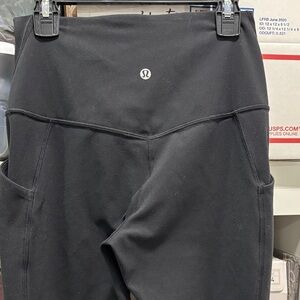 Lululemon Black Leggings W/ Pockets Pre-Owned